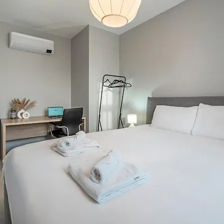 Luxury Penthouse - Big Terrace & Jacuzzi In Sliema * Gzira