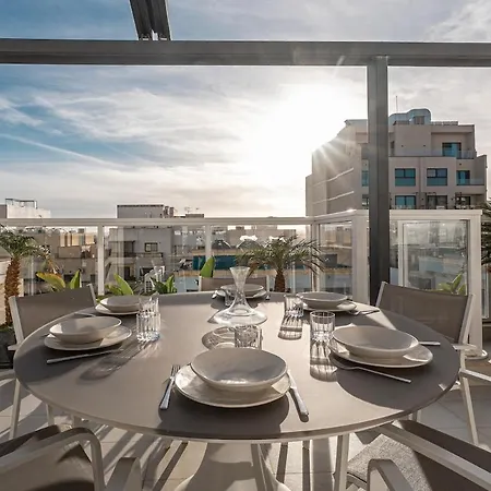 Apartment Luxury Penthouse - Big Terrace & Jacuzzi In Sliema Gzira