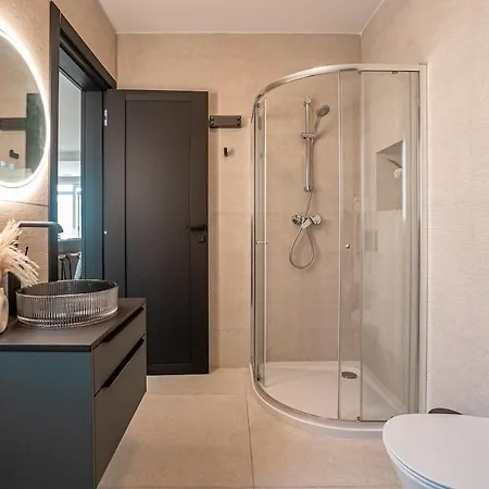Luxury Penthouse - Big Terrace & Jacuzzi In Sliema