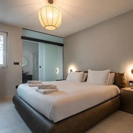 Luxury Penthouse - Big Terrace & Jacuzzi In Sliema Apartment