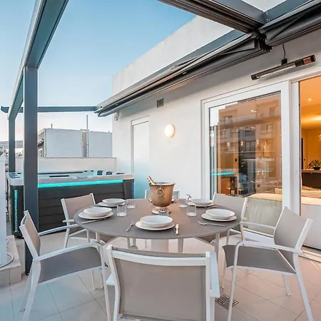 Luxury Penthouse - Big Terrace & Jacuzzi In Sliema * Gzira